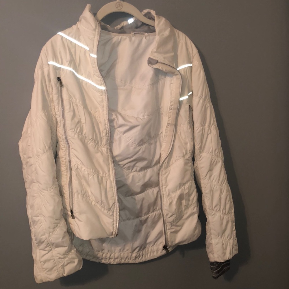 Lululemon Run Outward Bound Puffer Jacket